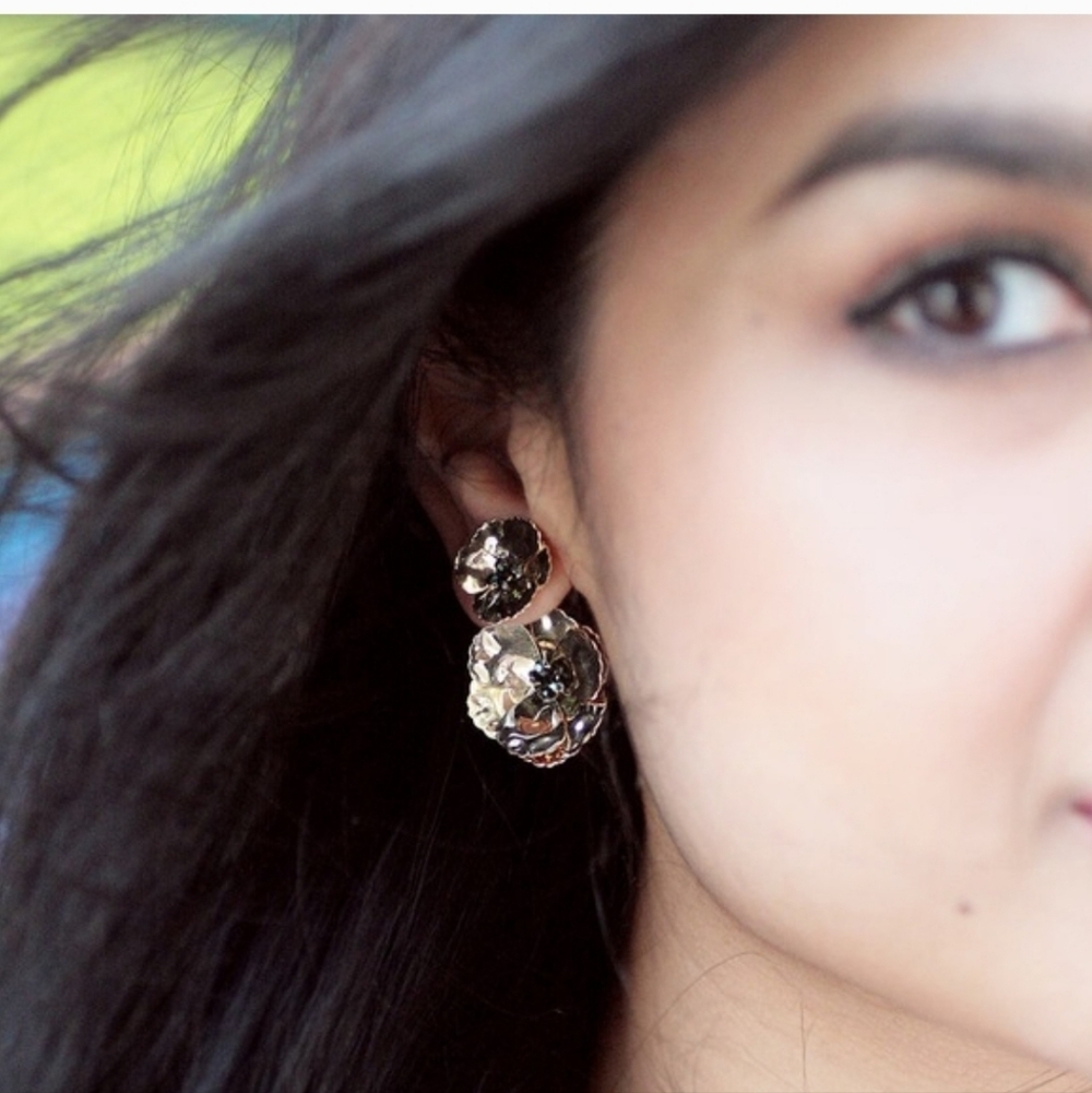 NWOT! Serefina X Anthropologie,  Poppy Front & Back Earrings, Gold/Black - Picture 2 of 5